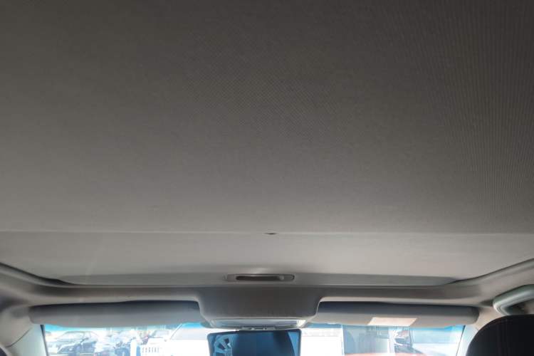 Used Geely Auto Vision 2016 1.5L Automatic Happiness Edition Headliner