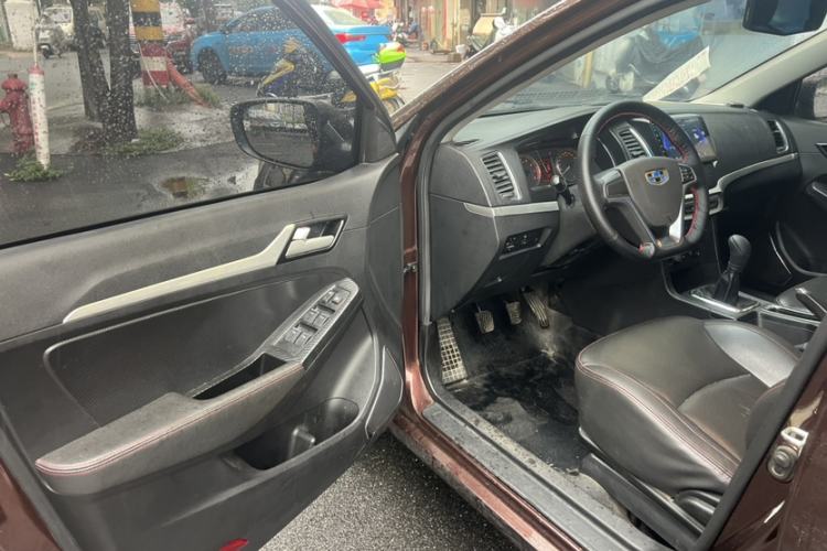Used Geely Auto Vision 2016 1.5L Manual Happiness Edition Interior 6