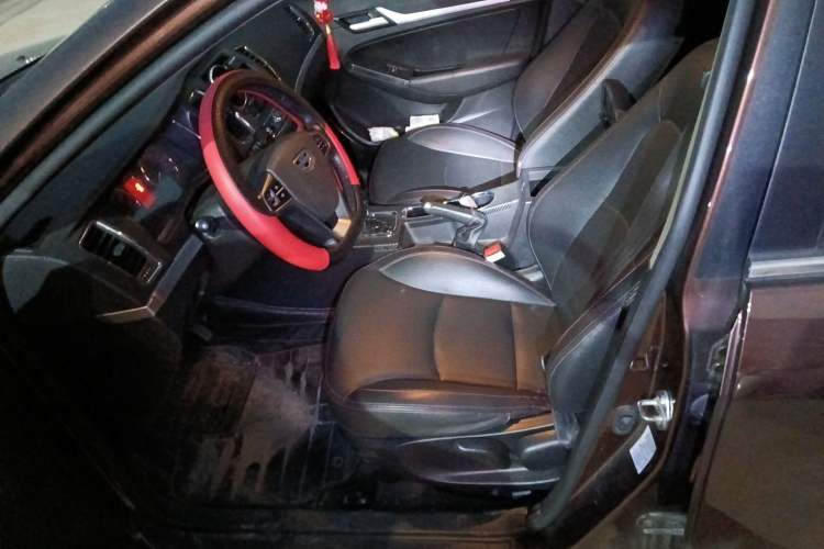 Used Geely Auto Vision 2016 1.5L Automatic Happiness Edition Left Front Seat