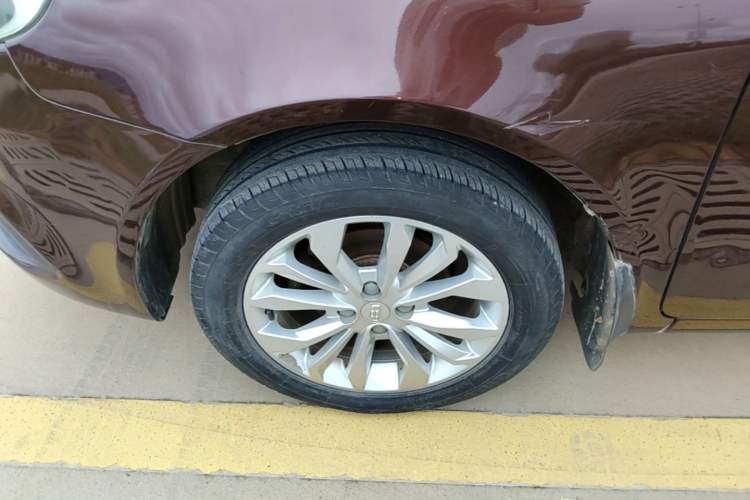Used Geely Auto Vision 2016 1.5L Manual Happiness Edition Left Front Wheel Hub