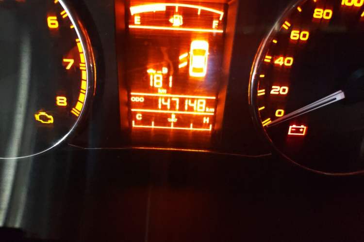 Used Geely Auto Vision 2016 1.5L Manual Happiness Edition Odometer Close Up
