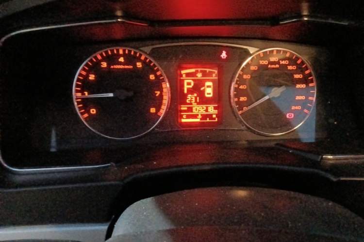 Used Geely Auto Vision 2016 1.5L Automatic Happiness Edition Odometer Close Up