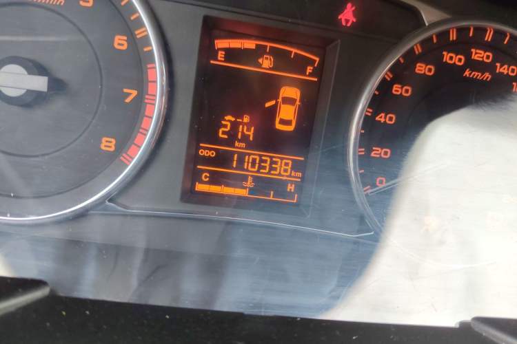 Used Geely Auto Vision 2016 1.5L Manual Happiness Edition Odometer Close Up