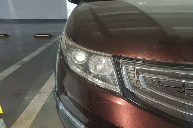 Used Geely Auto Vision 2016 1.5L Automatic Happiness Edition Right Front Headlight