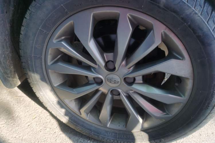 Used Geely Auto Vision 2016 1.5L Automatic Happiness Edition Right Front Wheel Hub