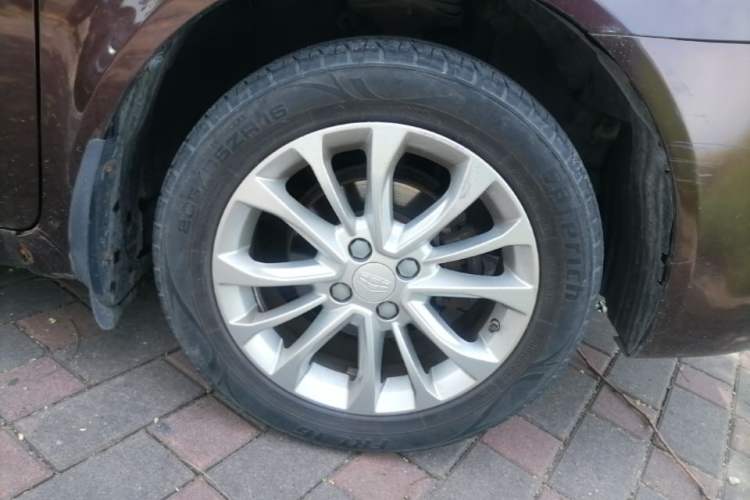 Used Geely Auto Vision 2016 1.5L Manual Happiness Edition Right Front Wheel Hub