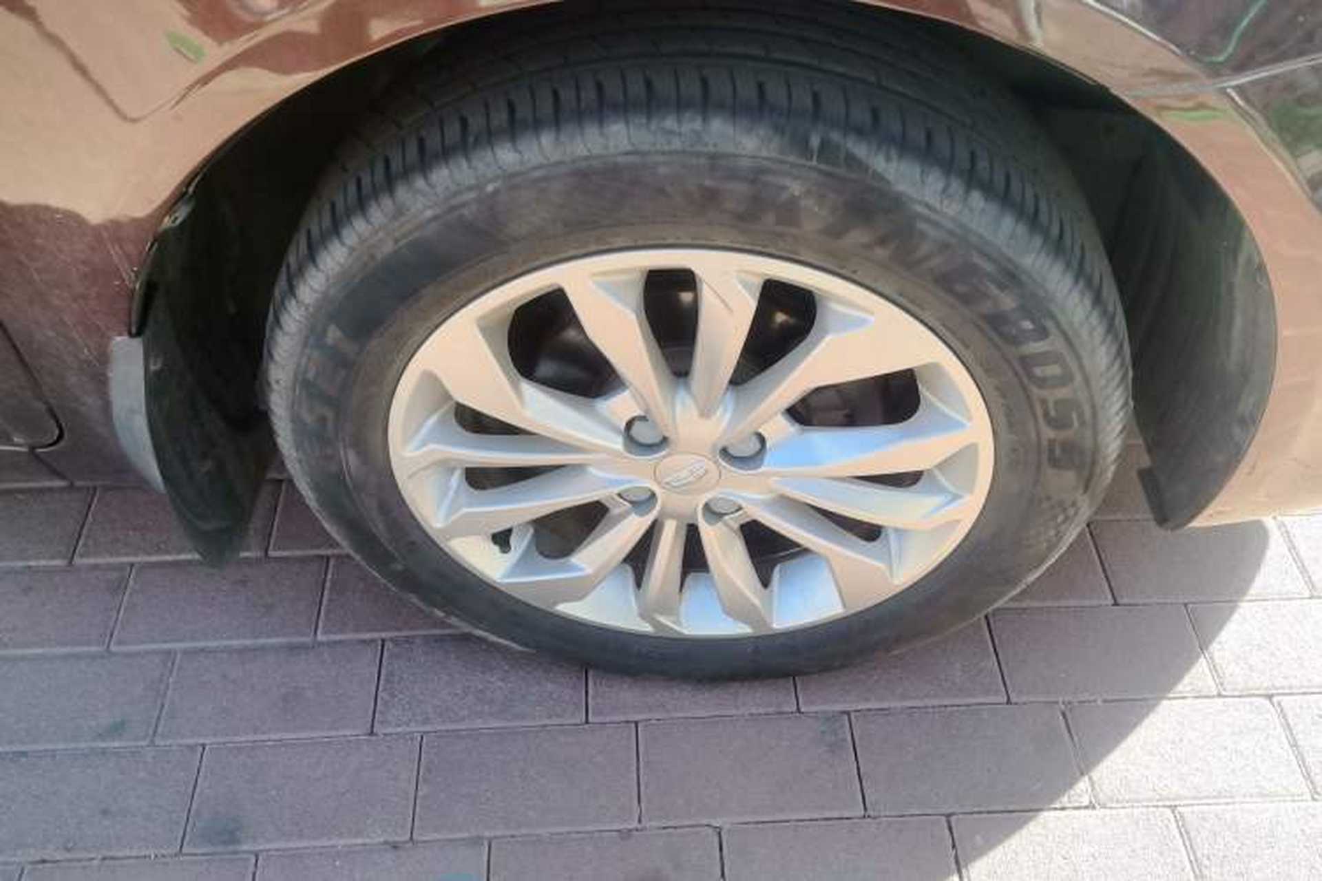 Used Geely Auto Vision 2016 1.5L Automatic Happiness Edition Right Front Wheel Hub
