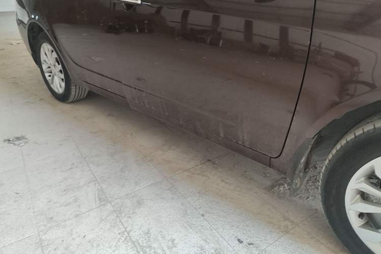 Used Geely Auto Vision 2016 1.5L Manual Happiness Edition Right Side Sill
