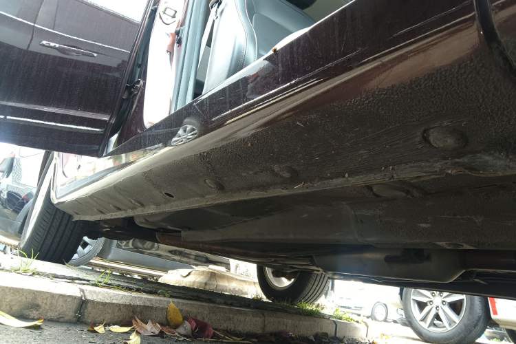 Used Geely Auto Vision 2016 1.5L Automatic Happiness Edition Right Side Sill