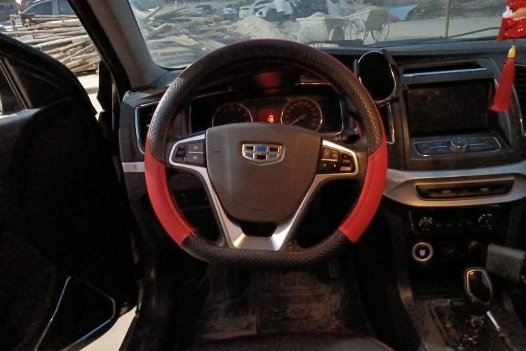 Used Geely Auto Vision 2016 1.5L Automatic Happiness Edition Steering Wheel