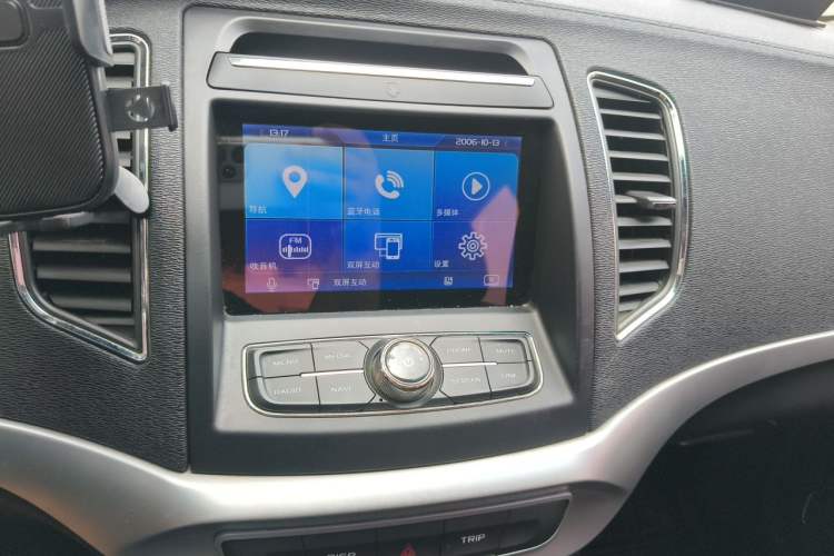 Used Geely Auto Vision 2016 1.5L Automatic Happiness Edition Audio And AC Panel