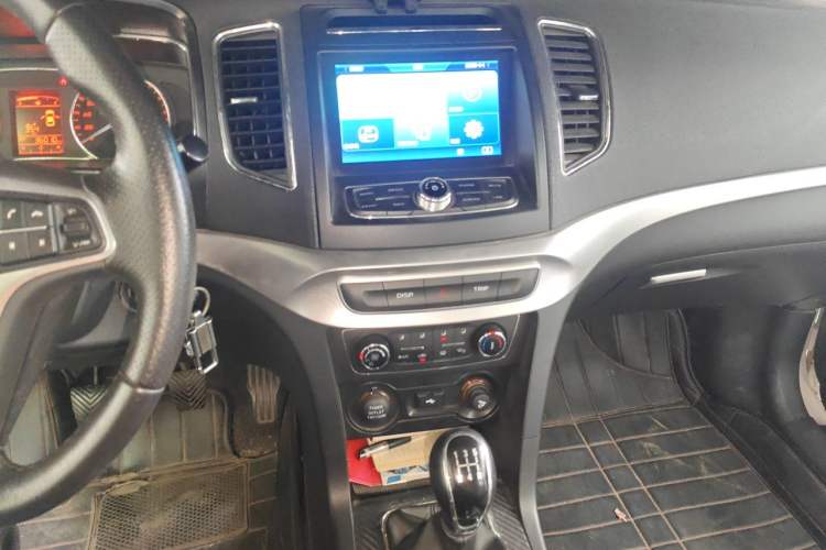 Used Geely Auto Vision 2016 1.5L Manual Happiness Edition Audio And AC Panel