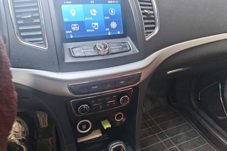 Used Geely Auto Vision 2016 1.5L Automatic Happiness Edition Audio And AC Panel