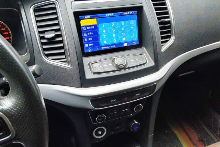 Used Geely Auto Vision 2016 1.5L Automatic Happiness Edition Audio And AC Panel