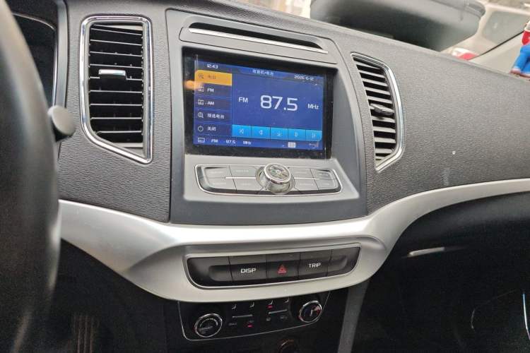 Used Geely Auto Vision 2016 1.5L Manual Happiness Edition Audio And AC Panel