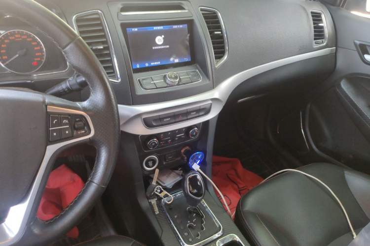 Used Geely Auto Vision 2016 1.5L Automatic Happiness Edition Audio And AC Panel
