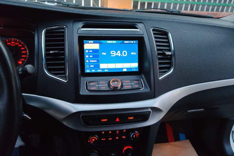 Used Geely Auto Vision 2016 1.5L Manual Happiness Edition Audio And AC Panel
