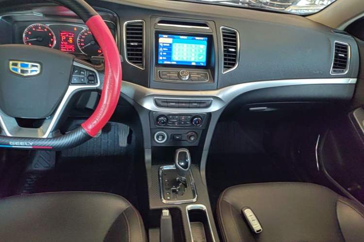 Used Geely Auto Vision 2016 1.5L Automatic Happiness Edition Audio And AC Panel