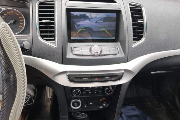 Used Geely Auto Vision 2016 1.5L Automatic Happiness Edition Audio And AC Panel