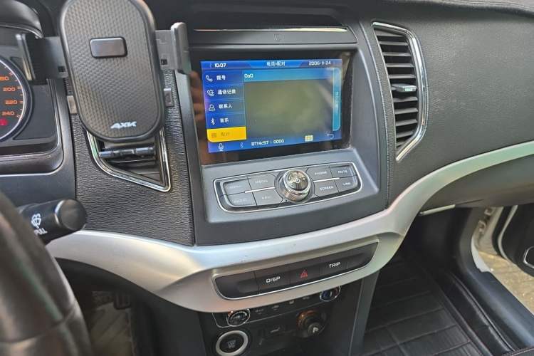 Used Geely Auto Vision 2016 1.5L Automatic Happiness Edition Audio And AC Panel