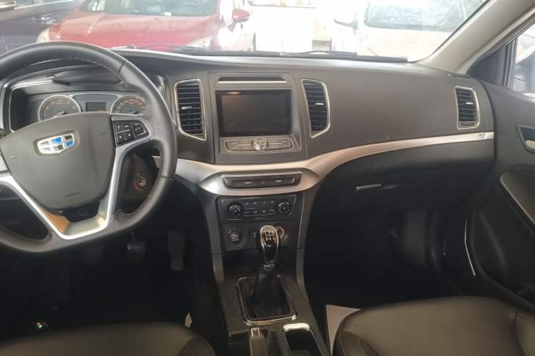 Used Geely Auto Vision 2016 1.5L Manual Happiness Edition Audio And AC Panel