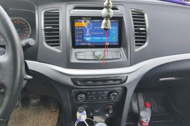 Used Geely Auto Vision 2016 1.5L Manual Happiness Edition Audio And AC Panel