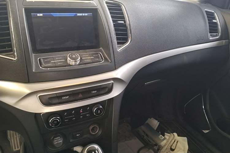 Used Geely Auto Vision 2016 1.5L Manual Happiness Edition Audio And AC Panel