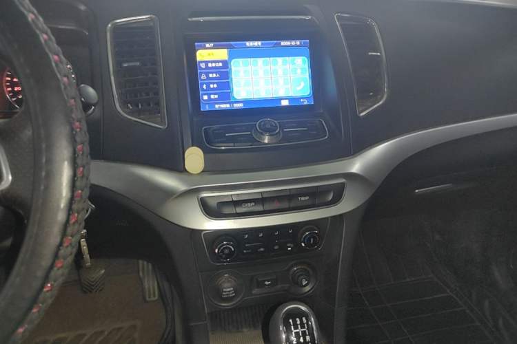 Used Geely Auto Vision 2016 1.5L Manual Happiness Edition Audio And AC Panel