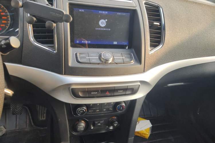 Used Geely Auto Vision 2016 1.5L Manual Happiness Edition Audio And AC Panel