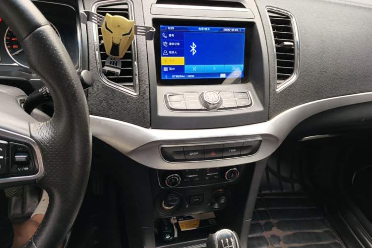 Used Geely Auto Vision 2016 1.5L Manual Happiness Edition Audio And AC Panel