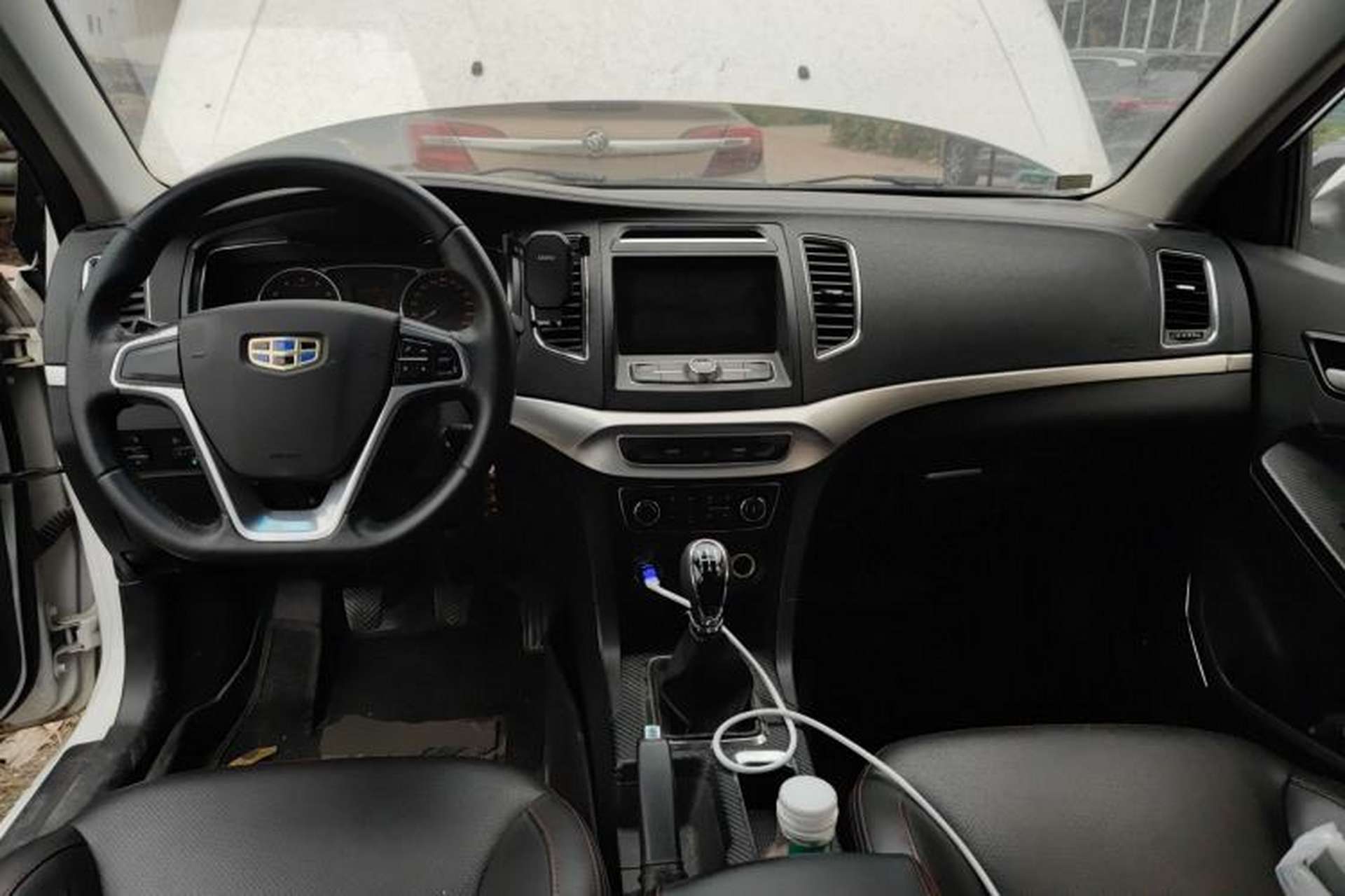 Used Geely Auto Vision 2016 1.5L Manual Happiness Edition Center Console