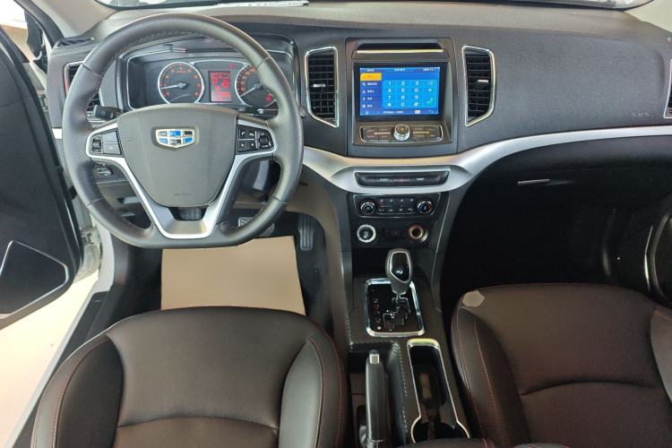 Used Geely Auto Vision 2016 1.5L Automatic Happiness Edition Center Console