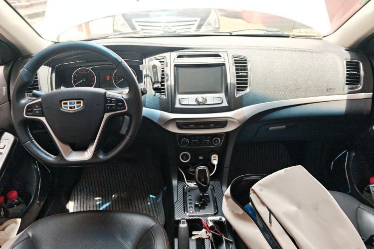 Used Geely Auto Vision 2016 1.5L Automatic Happiness Edition Center Console