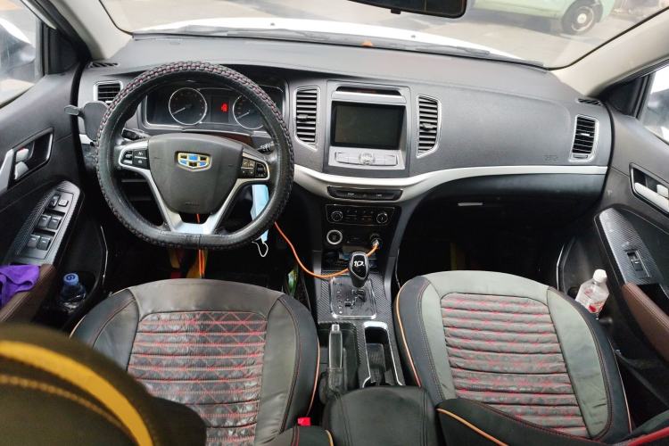 Used Geely Auto Vision 2016 1.5L Automatic Happiness Edition Center Console