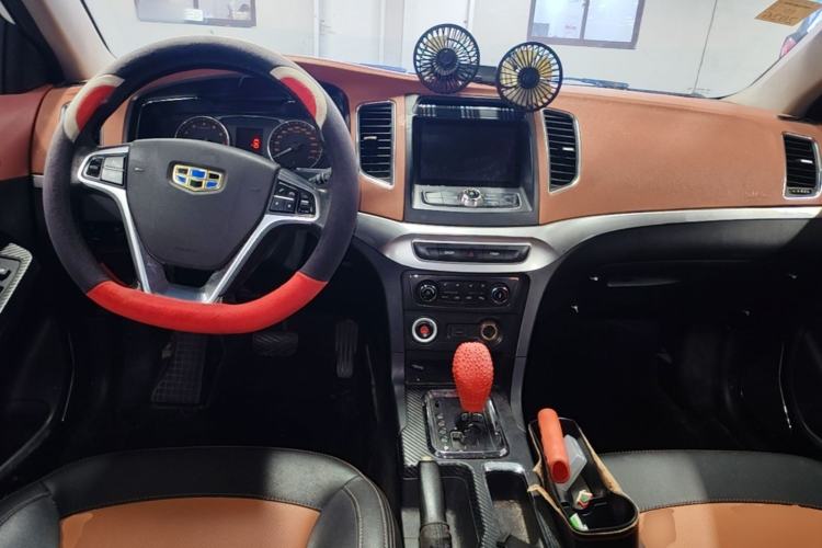 Used Geely Auto Vision 2016 1.5L Automatic Happiness Edition Center Console