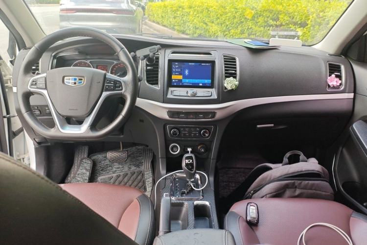 Used Geely Auto Vision 2016 1.5L Automatic Happiness Edition Center Console