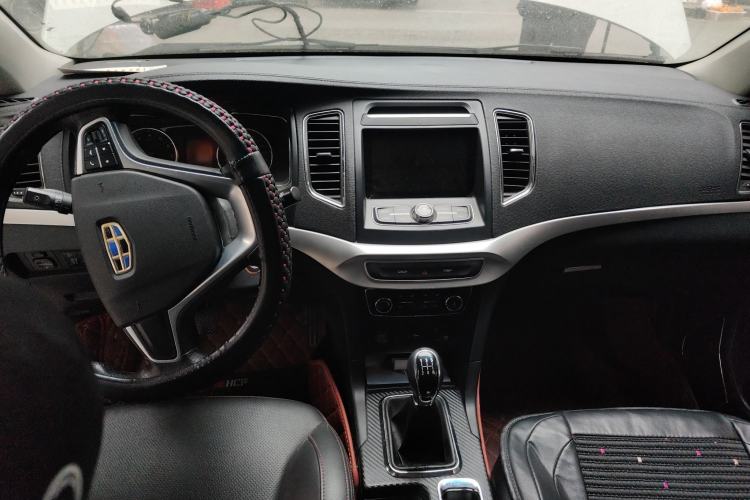 Used Geely Auto Vision 2016 1.5L Manual Happiness Edition Center Console