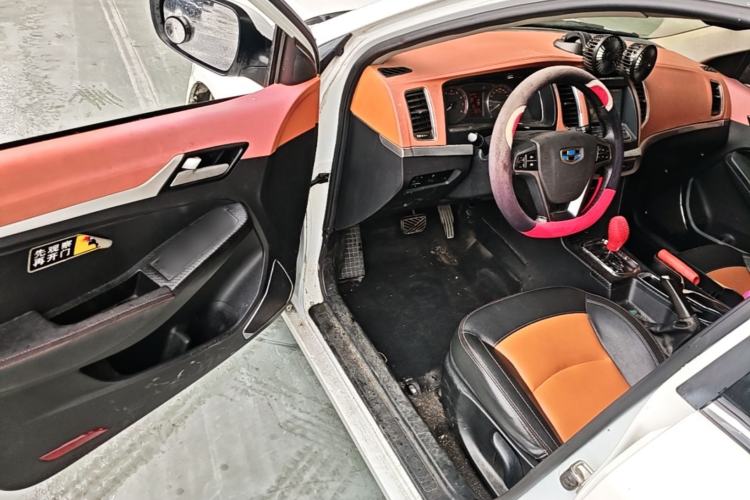 Used Geely Auto Vision 2016 1.5L Automatic Happiness Edition Driver Seat