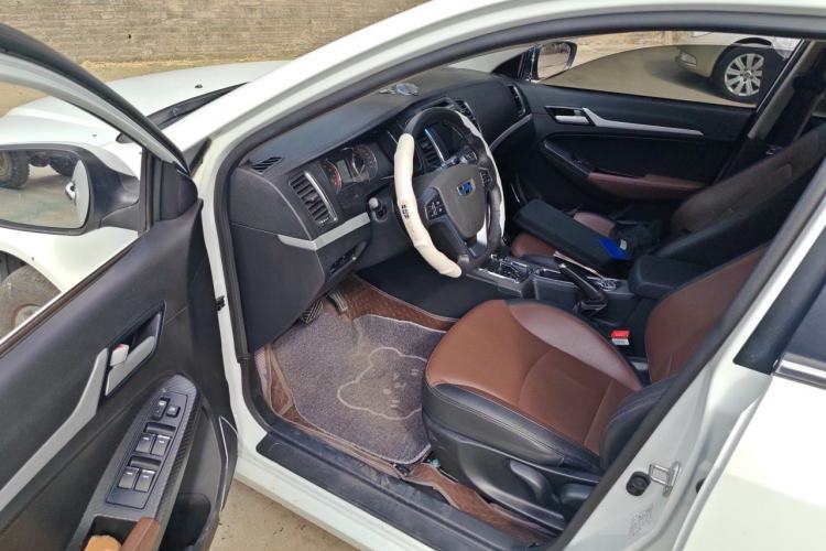 Used Geely Auto Vision 2016 1.5L Automatic Happiness Edition Driver Seat