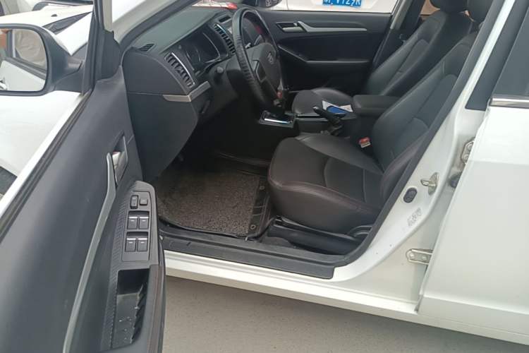 Used Geely Auto Vision 2016 1.5L Manual Happiness Edition Driver Seat