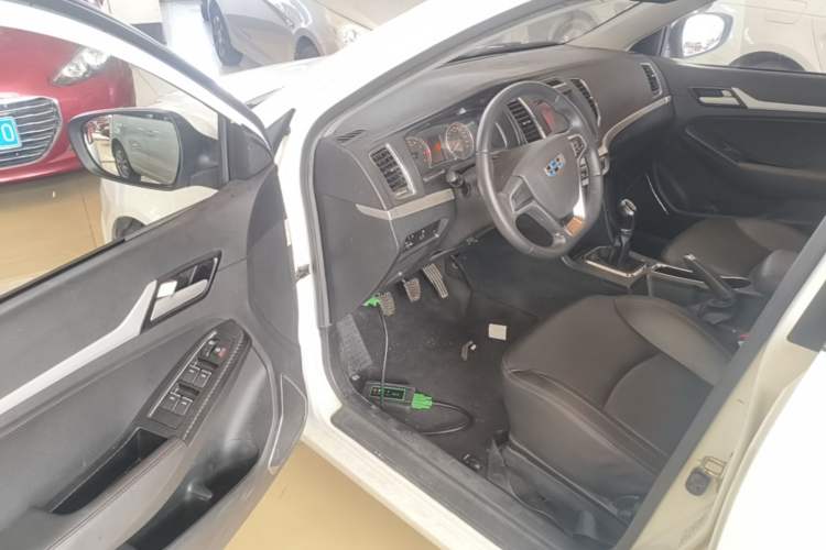 Used Geely Auto Vision 2016 1.5L Manual Happiness Edition Driver Seat