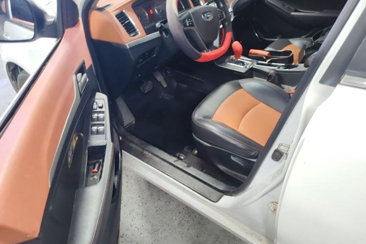 Used Geely Auto Vision 2016 1.5L Automatic Happiness Edition Driver Seat