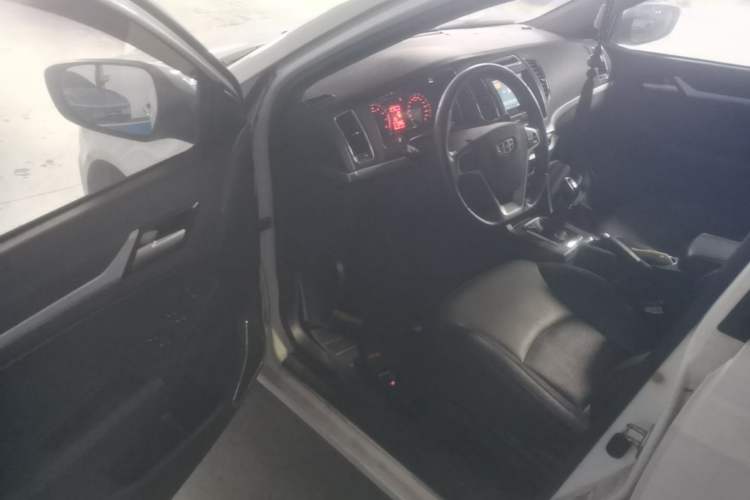 Used Geely Auto Vision 2016 1.5L Manual Happiness Edition Driver Seat