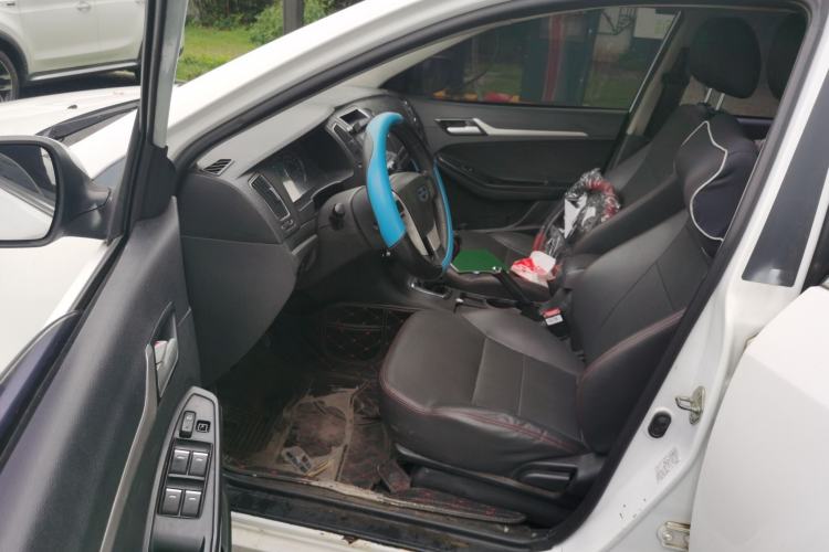 Used Geely Auto Vision 2016 1.5L Manual Entry-Level Trim Driver Seat