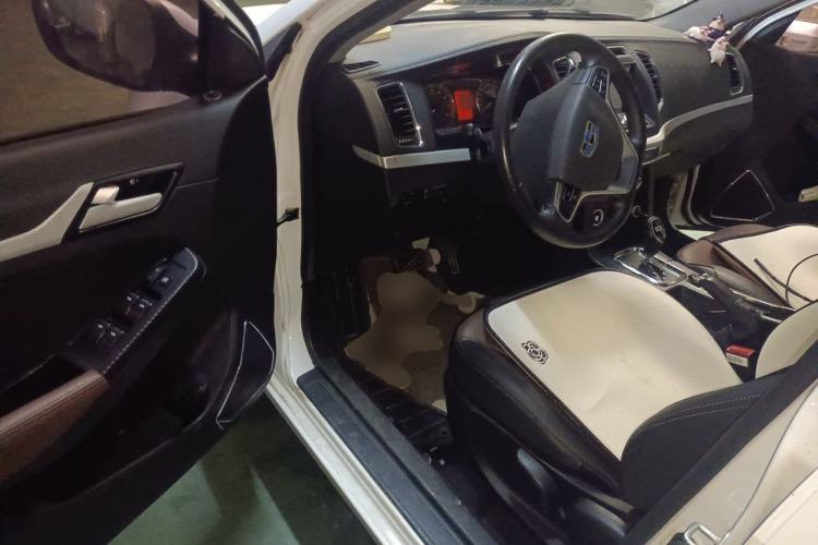 Used Geely Auto Vision 2016 1.5L Automatic Happiness Edition Driver Seat