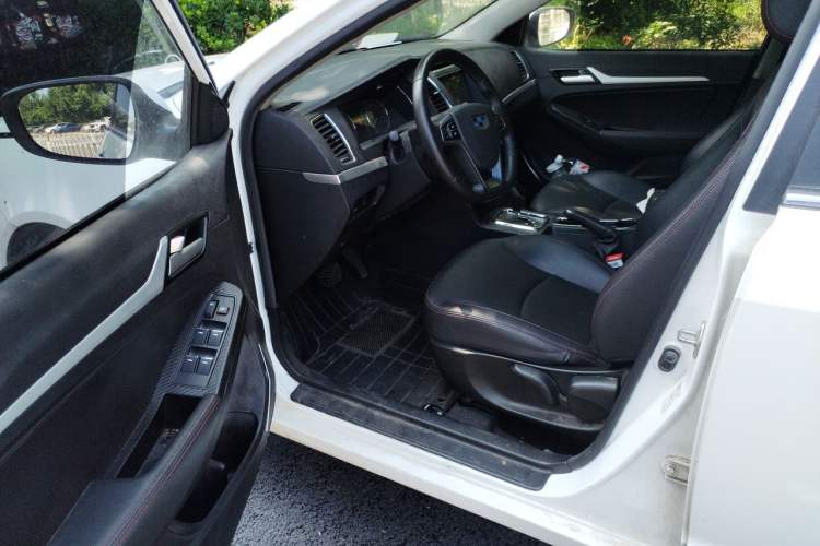Used Geely Auto Vision 2016 1.5L Automatic Happiness Edition Driver Seat
