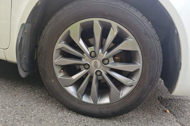 Used Geely Auto Vision 2016 1.5L Automatic Happiness Edition Exterior 1