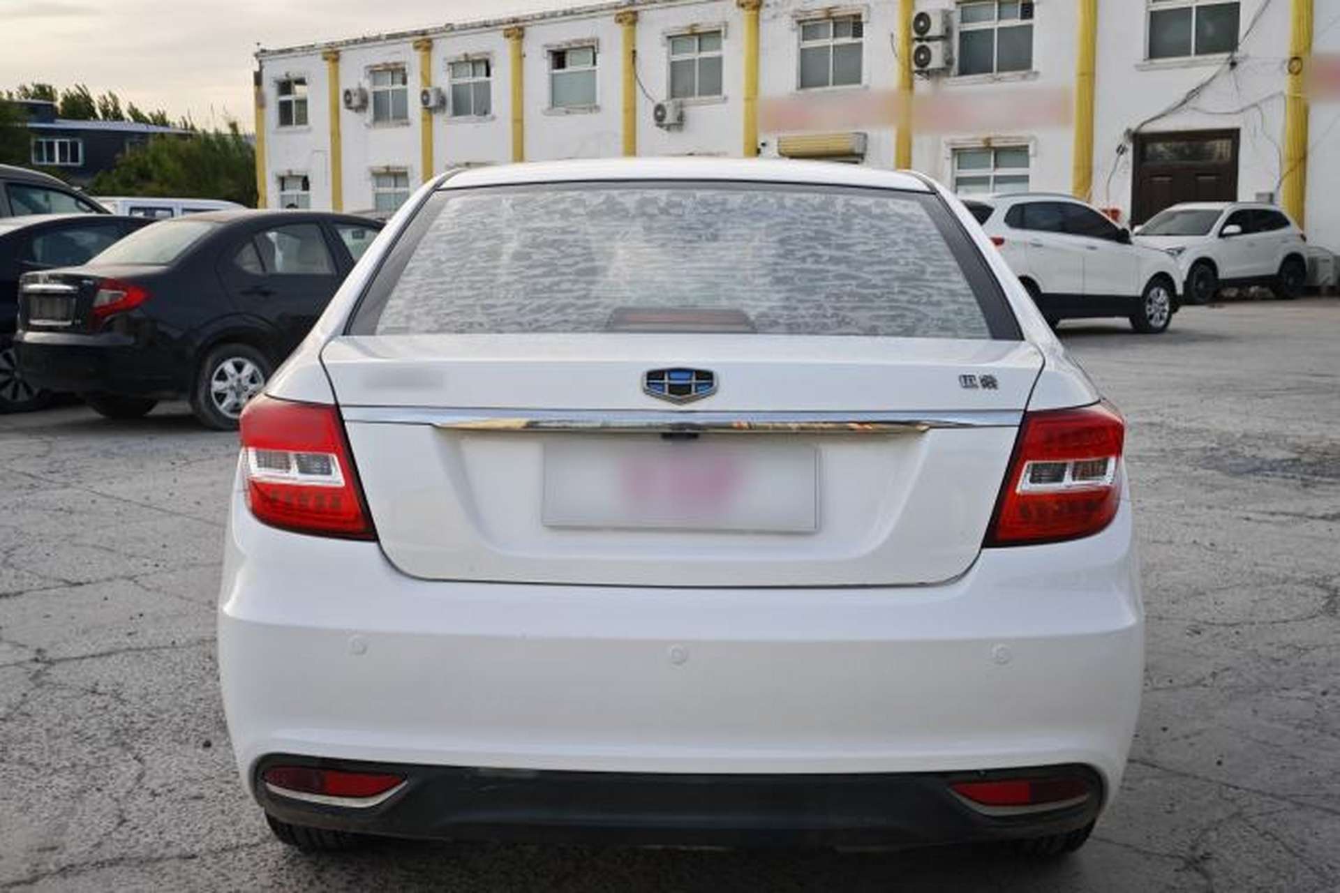 Used Geely Auto Vision 2016 1.5L Manual Happiness Edition Exterior 5