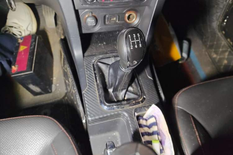 Used Geely Auto Vision 2016 1.5L Manual Happiness Edition Gear Lever
