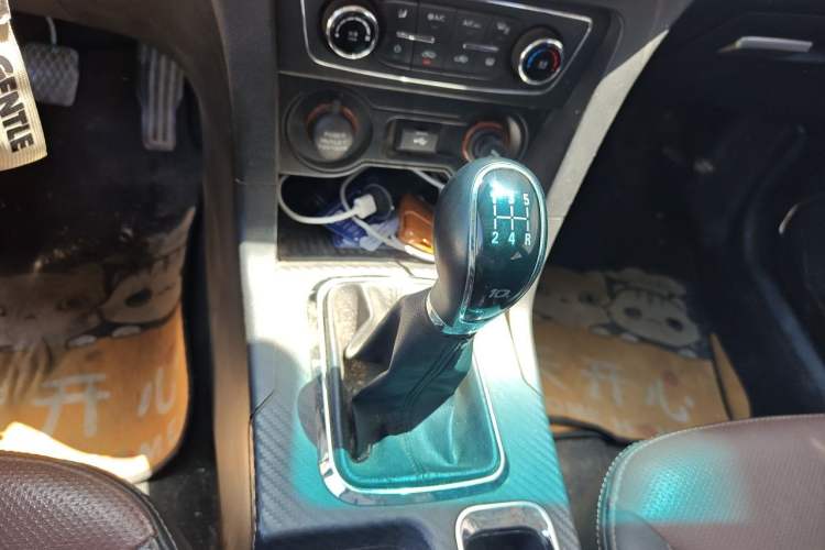 Used Geely Auto Vision 2016 1.5L Manual Happiness Edition Gear Lever
